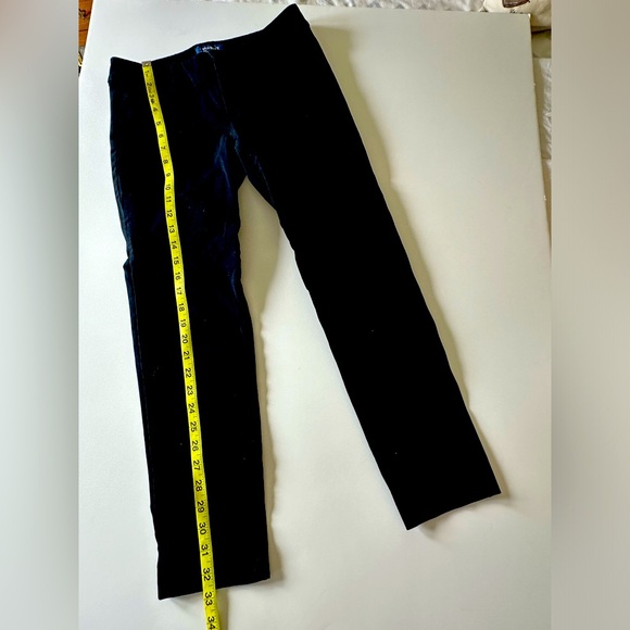 Women’s pixie mid rise black Old Navy pants, size 4 regular - Picture 1 of 9